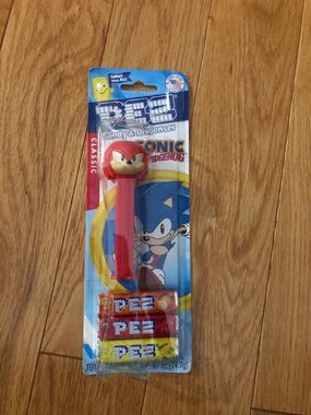 Pez‎ Classics SONIC THE HEDGEHOG Pez Dispenser Red Collectible Expires 2029 New